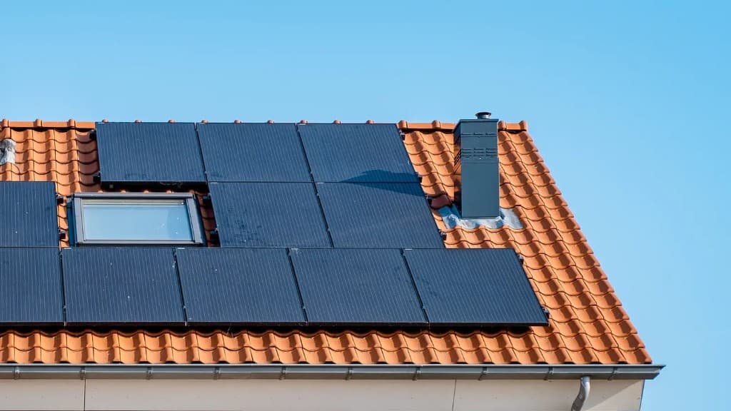 Verhogen zonnepanelen de waarde van je huis?